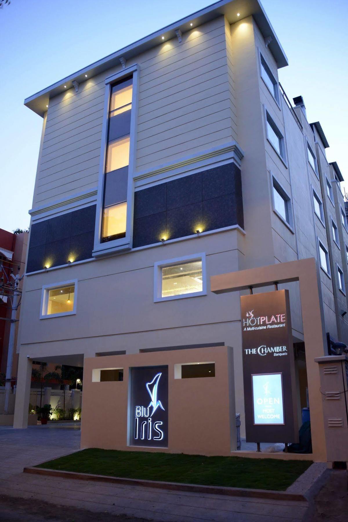 Blu Iris Hotel Csennai Kültér fotó