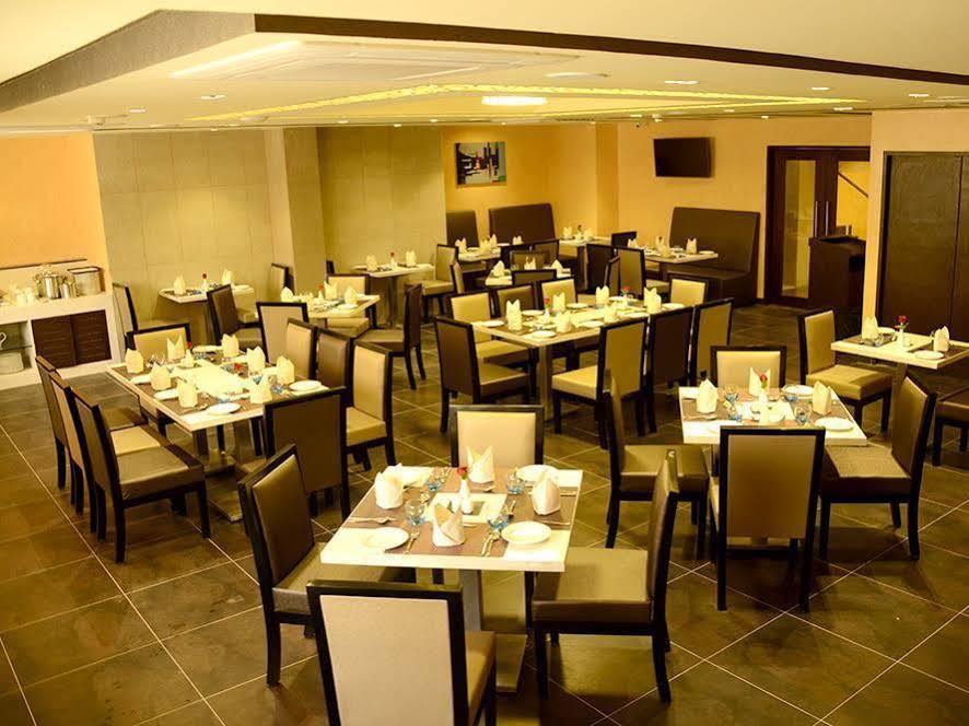 Blu Iris Hotel Csennai Kültér fotó