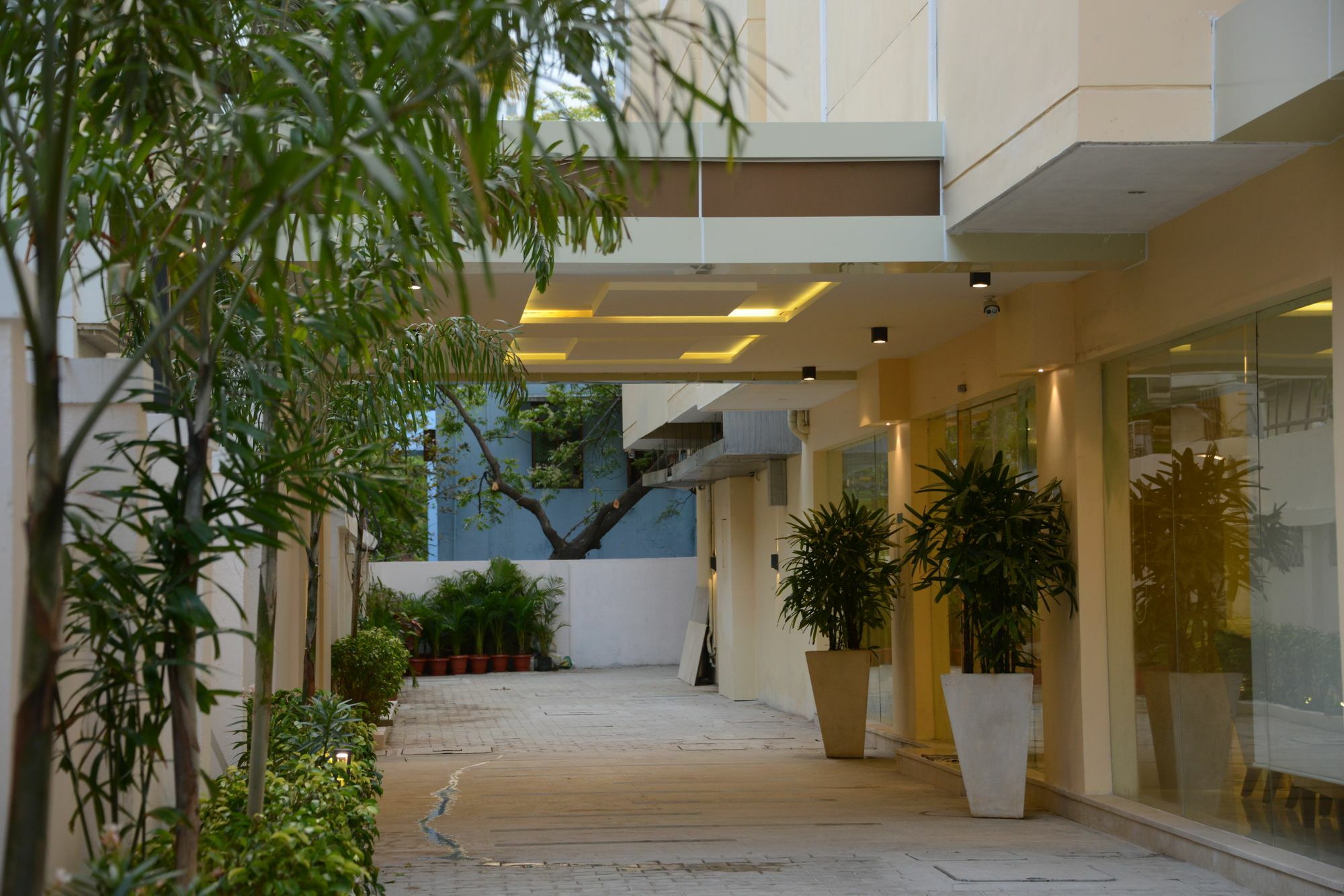 Blu Iris Hotel Csennai Kültér fotó
